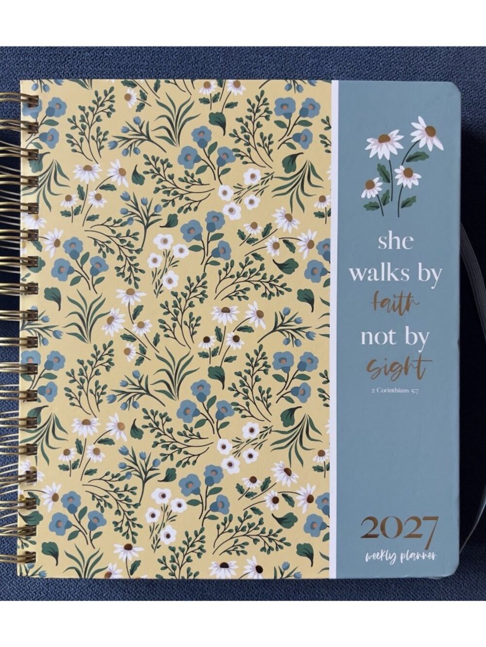 Planner 17 Month 2026-27 WALK BY FAITH DAISY Month Day Week Organizer 9" x 8"